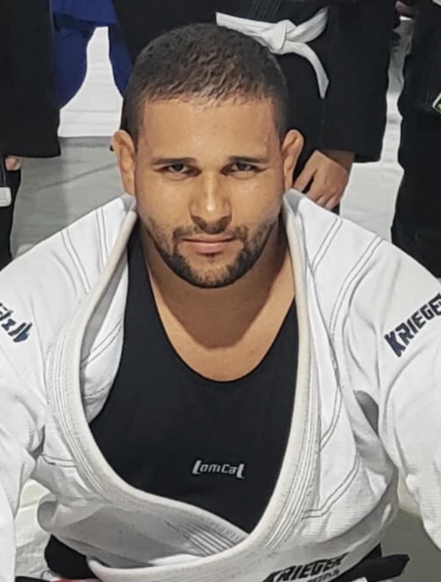 Foto do professor Melk Santana